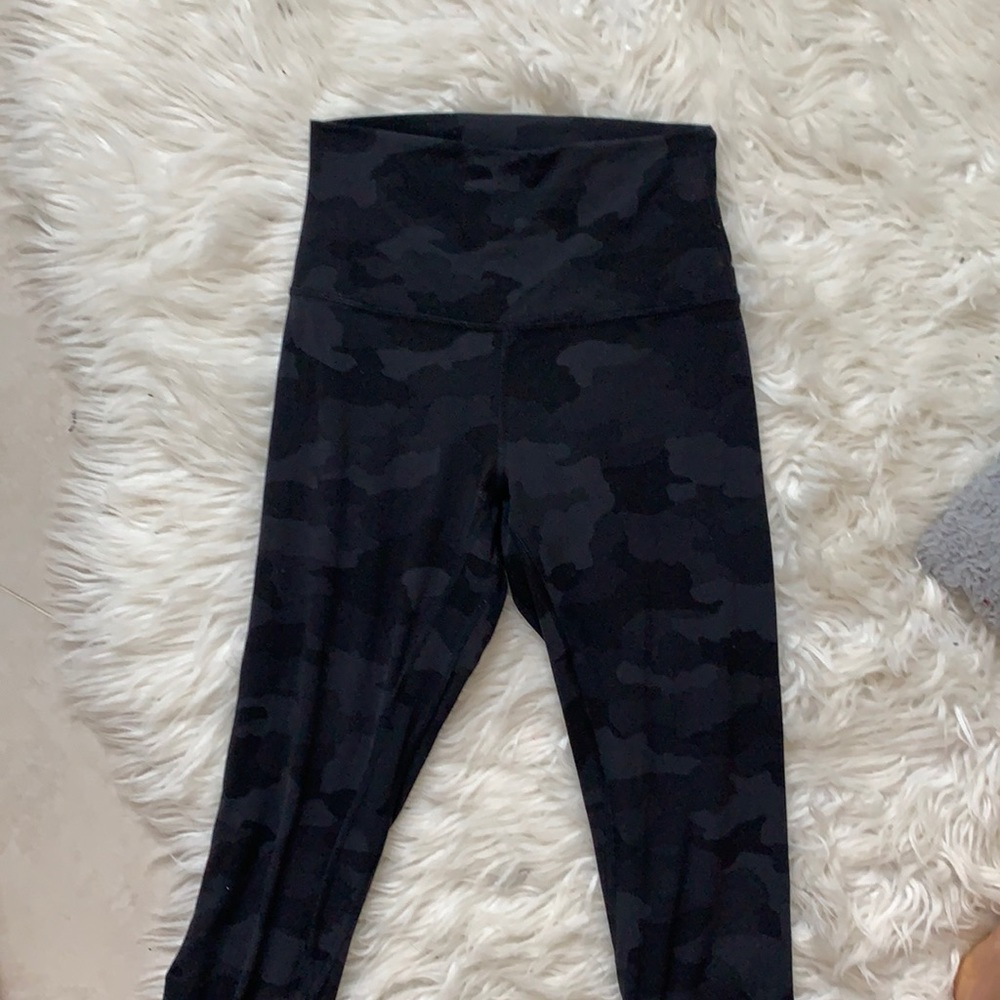 Lululemon camo align leggings 25’